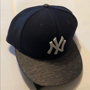 YANKEES HAT